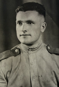 194612