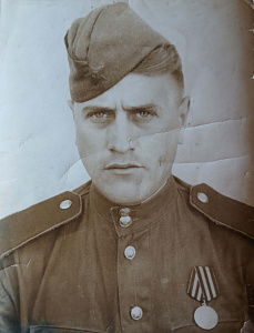 194714