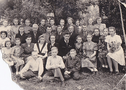 На фото: Бубнов Иван Григорьевич со своими учениками