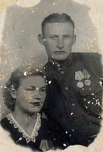 На фото: Лозабеева Василиса Иосифовна  вместе с мужем Лозабеевым Григорием Ефимовичем
